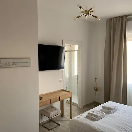 Trilocale Con Vista E Due Bagni Vicino Citylife Milan Exterior photo