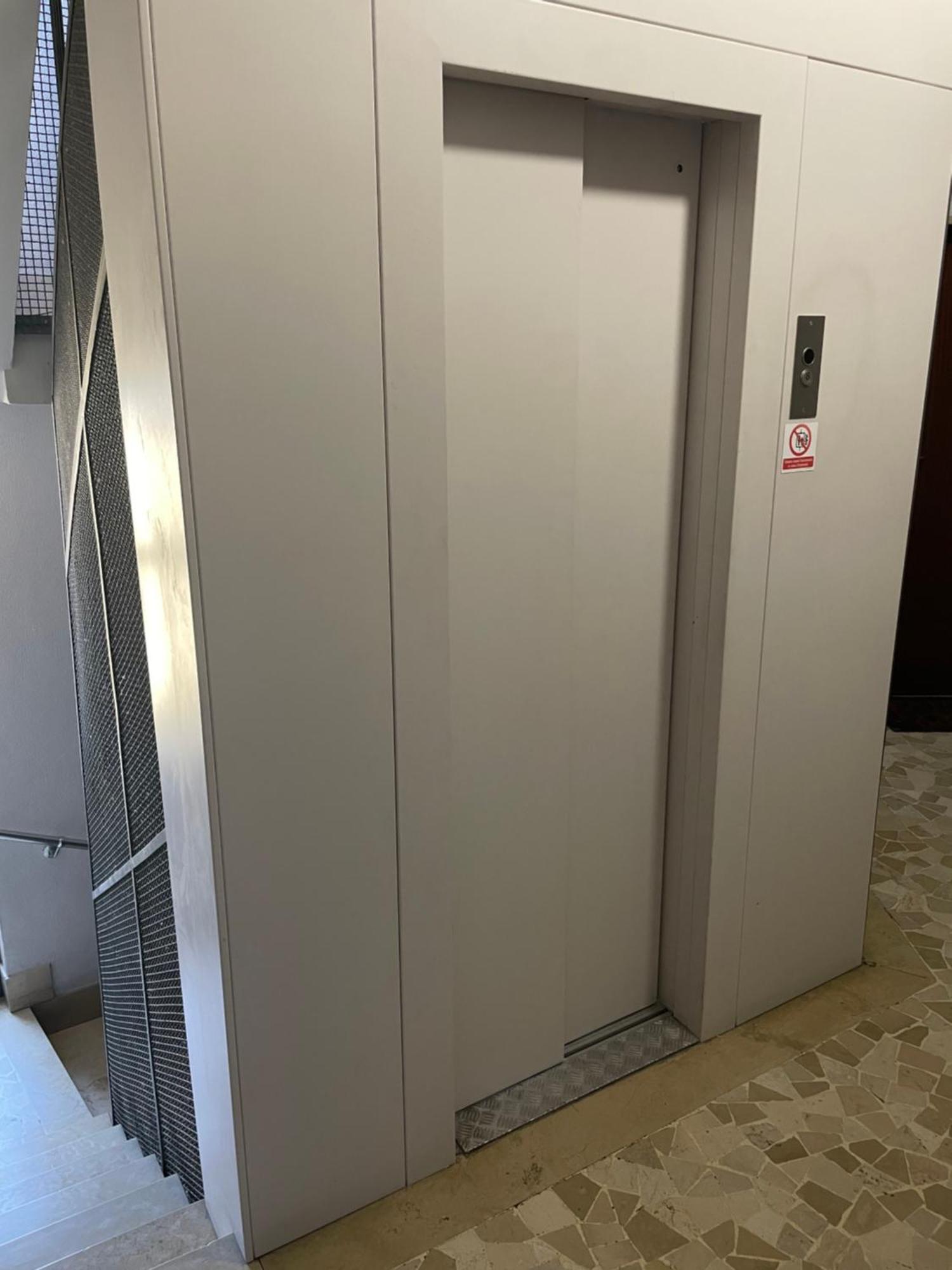 Apartamento Trilocale Con Vista E Due Bagni Vicino Citylife
