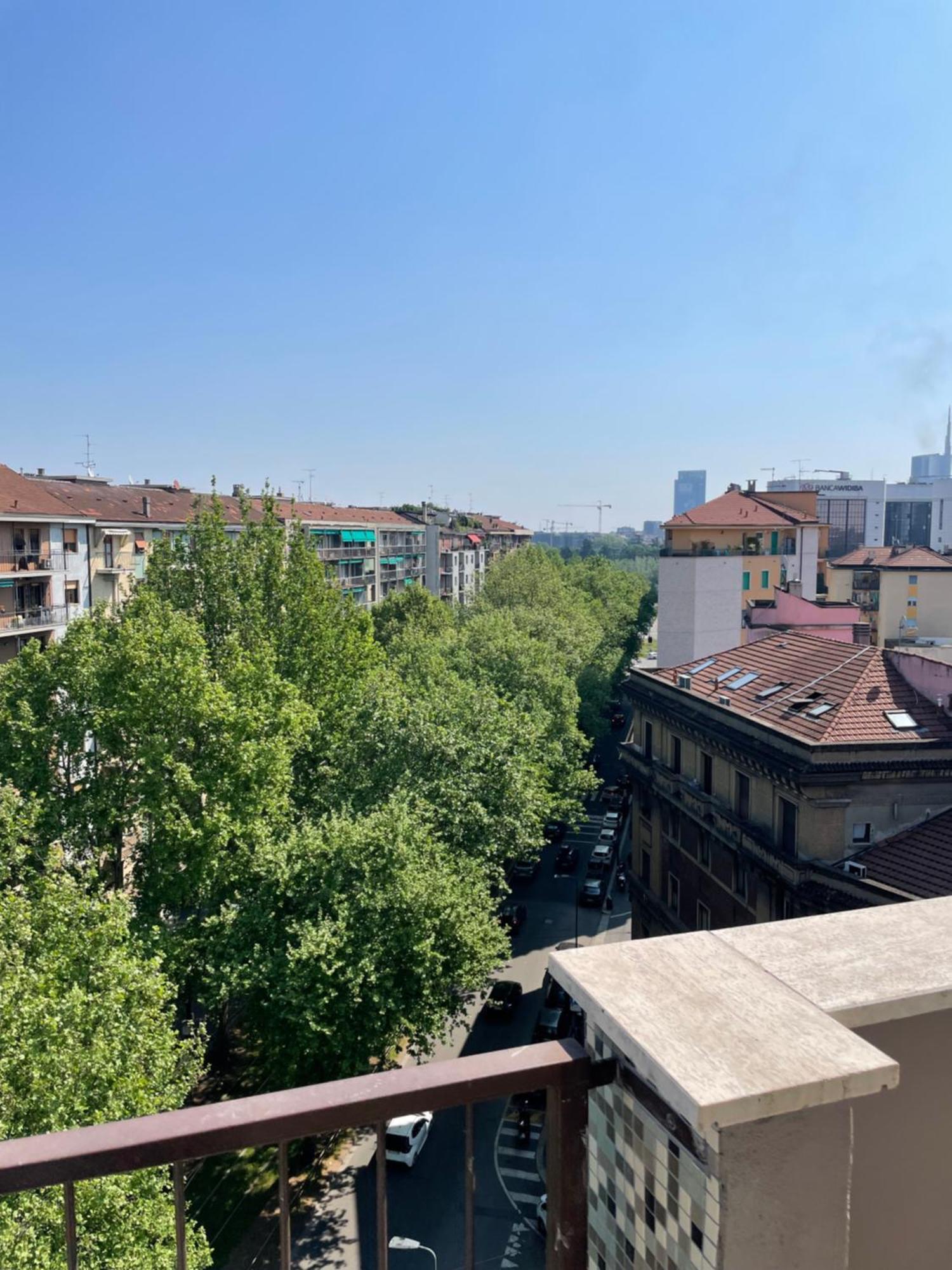 Apartamento Trilocale Con Vista E Due Bagni Vicino Citylife Milán